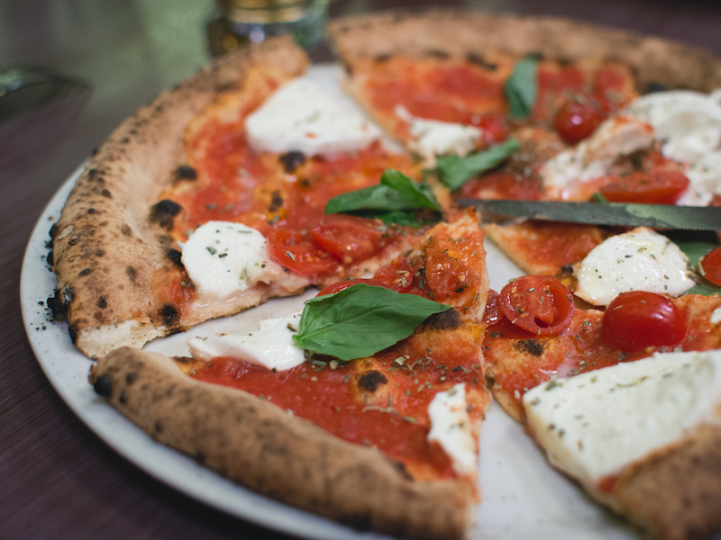 Simple italian pizza with cherry tomatos